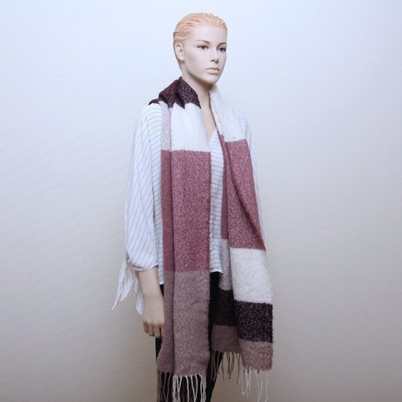 Aeropostale Striped Scarf - Picture 2 of 6